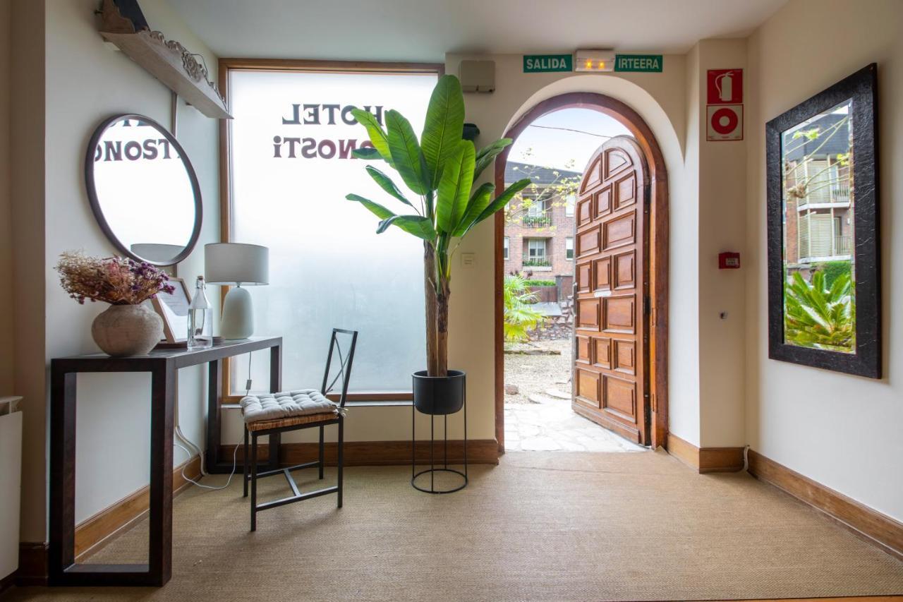סן סבסטיאן Hotel Donosti מראה חיצוני תמונה